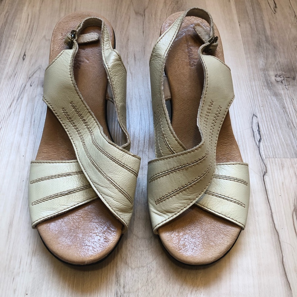 Clarks Cream Beige Leather Slingback Sandals 81928